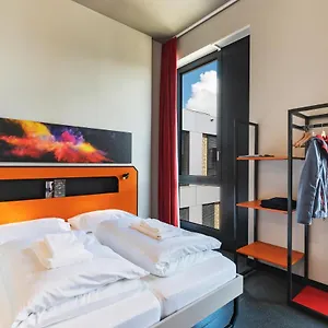 Hotel Meininger Centre Charmilles, Geneva